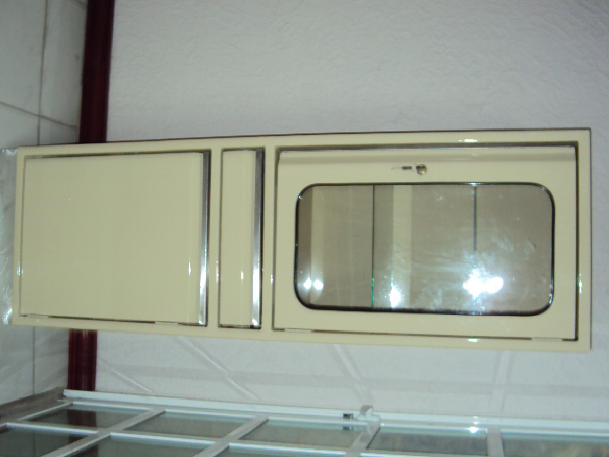 estantes-y-vitrinas-07