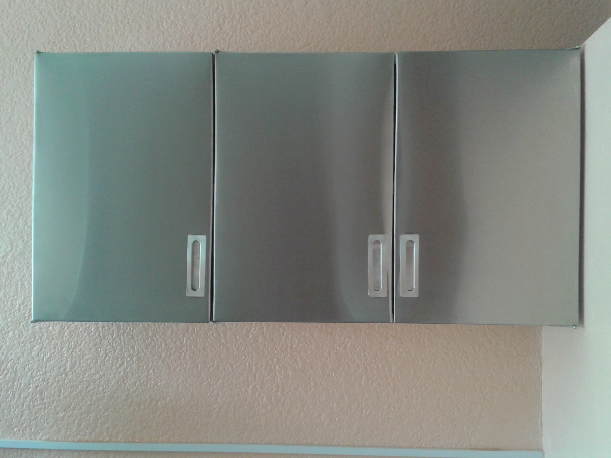 estantes-y-vitrinas-10