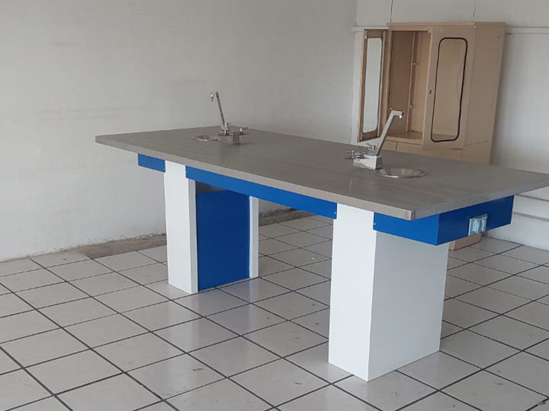 mesas-de-acero-brokae_06